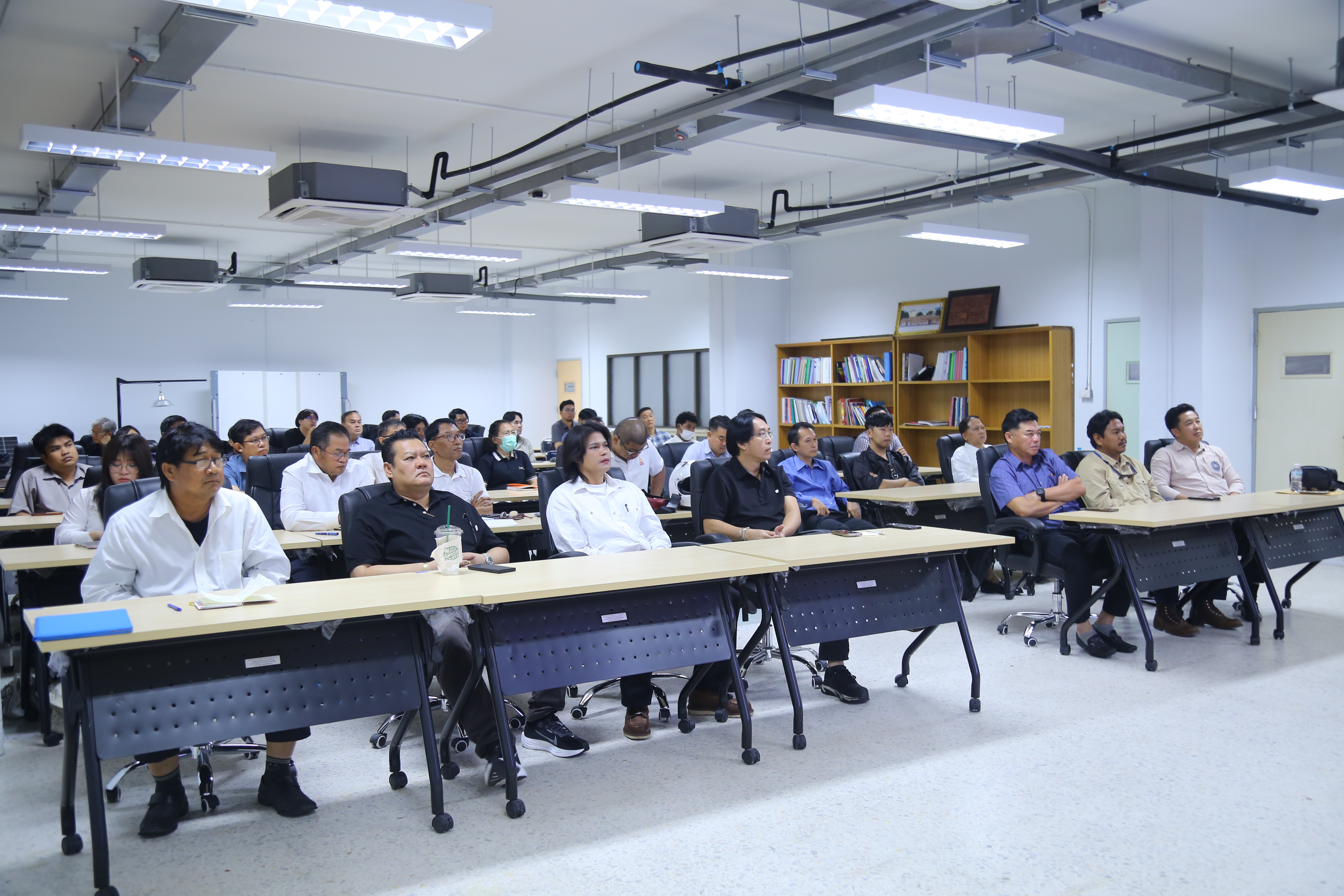 สนุกกับวิชาการและกีฬา